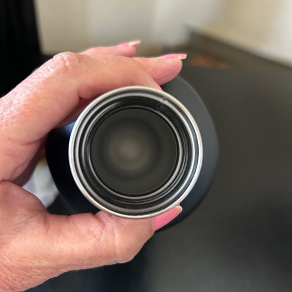 Corkcicle Spurs Canteen in Black and Silver. 25oz. Stainless Steel. NWT - Picture 4 of 4